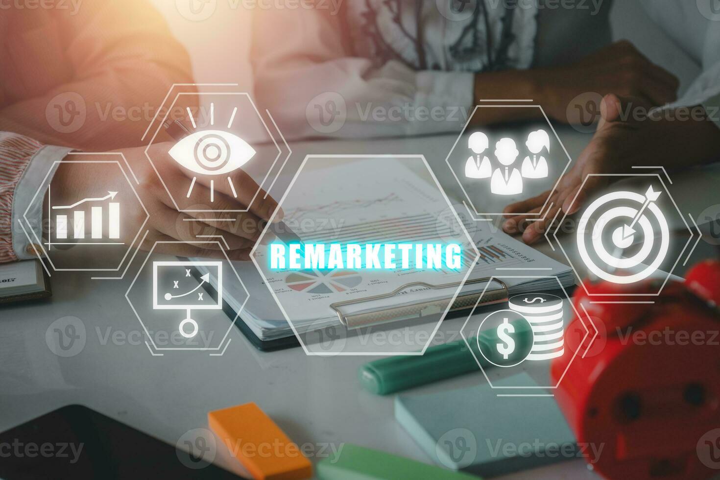 remarketing conceito, o negócio equipe analisando renda gráficos e gráficos com remarketing ícone em virtual tela foto