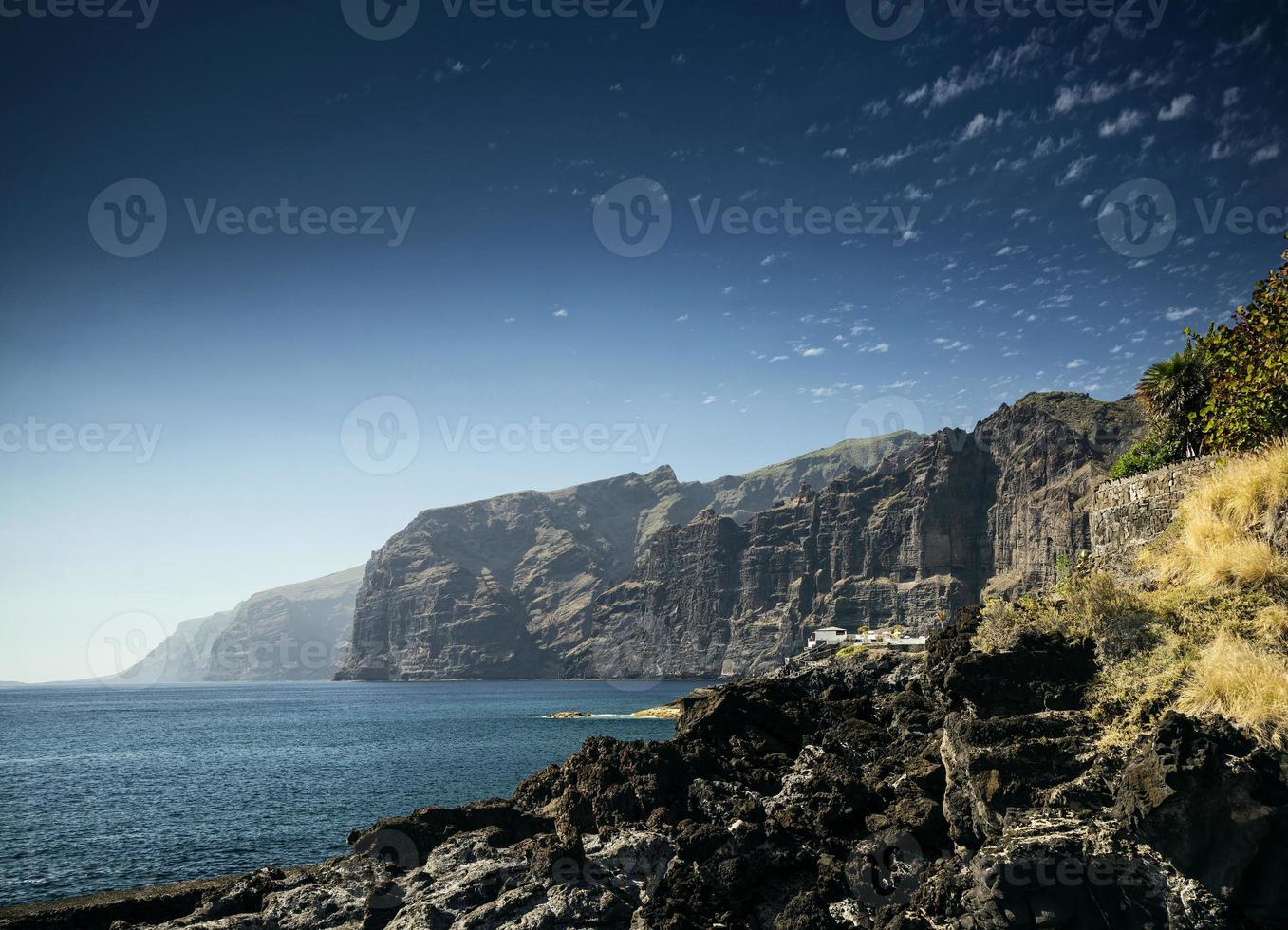 los gigantes falésias costa marco natural e cenário na ilha de tenerife sul espanha foto