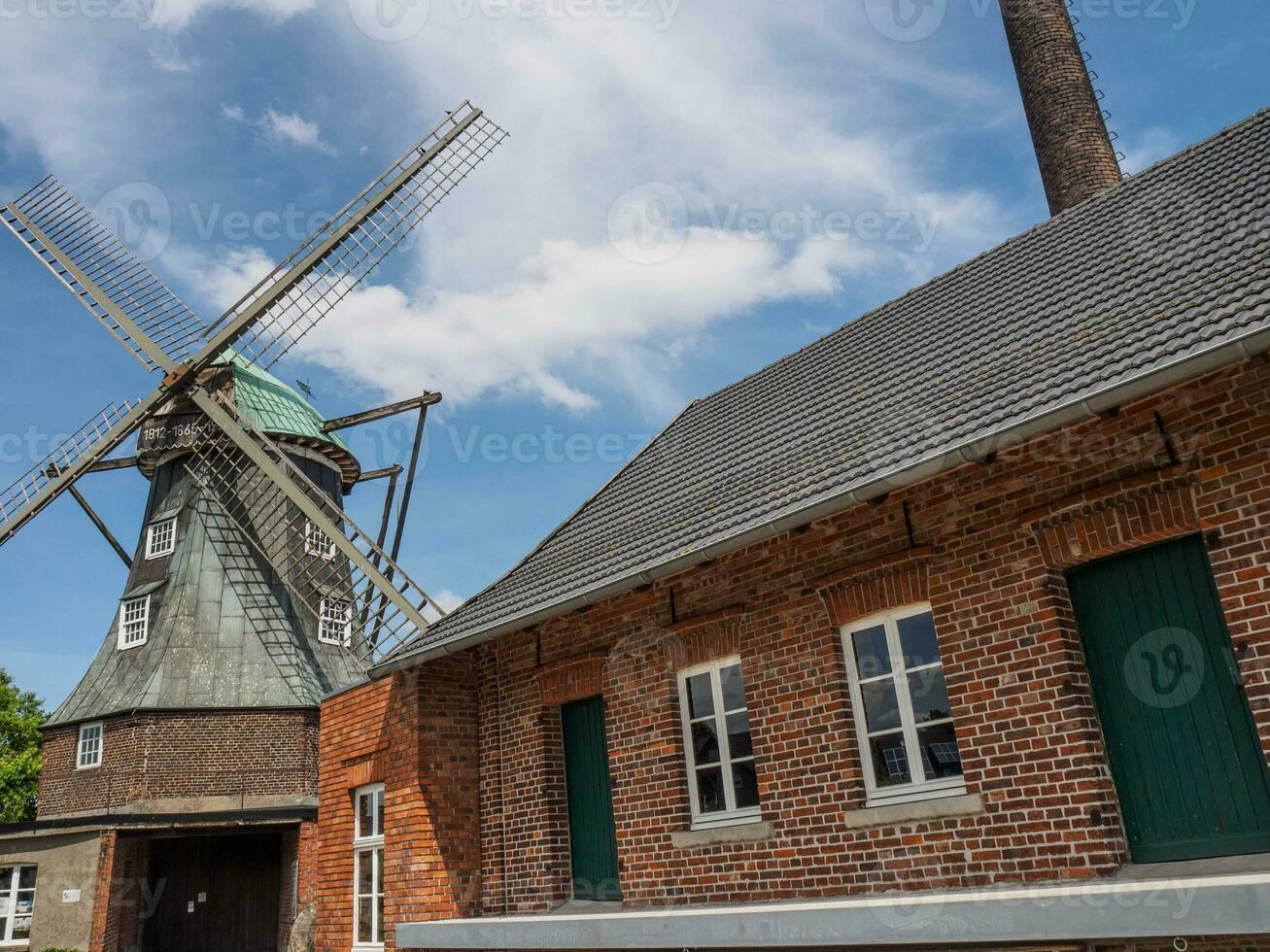 moinho de vento velho em westphalia foto