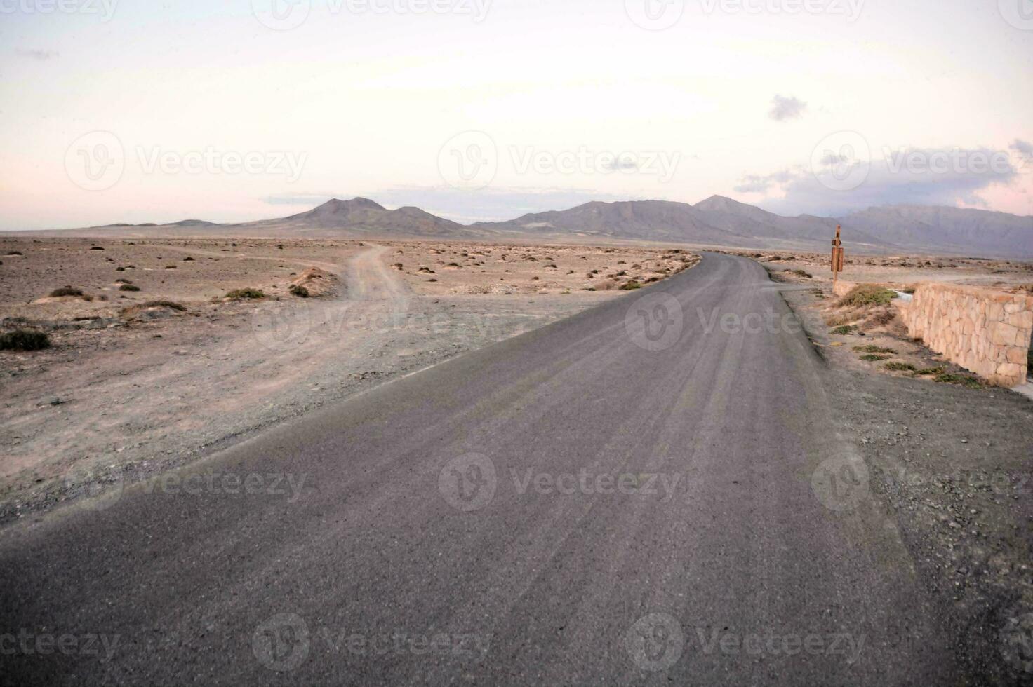 uma cênico estrada Visão foto