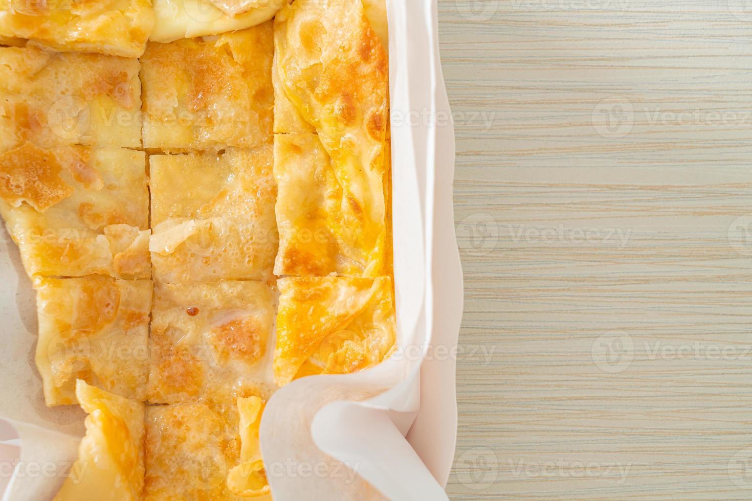 roti com ovo e leite condensado foto