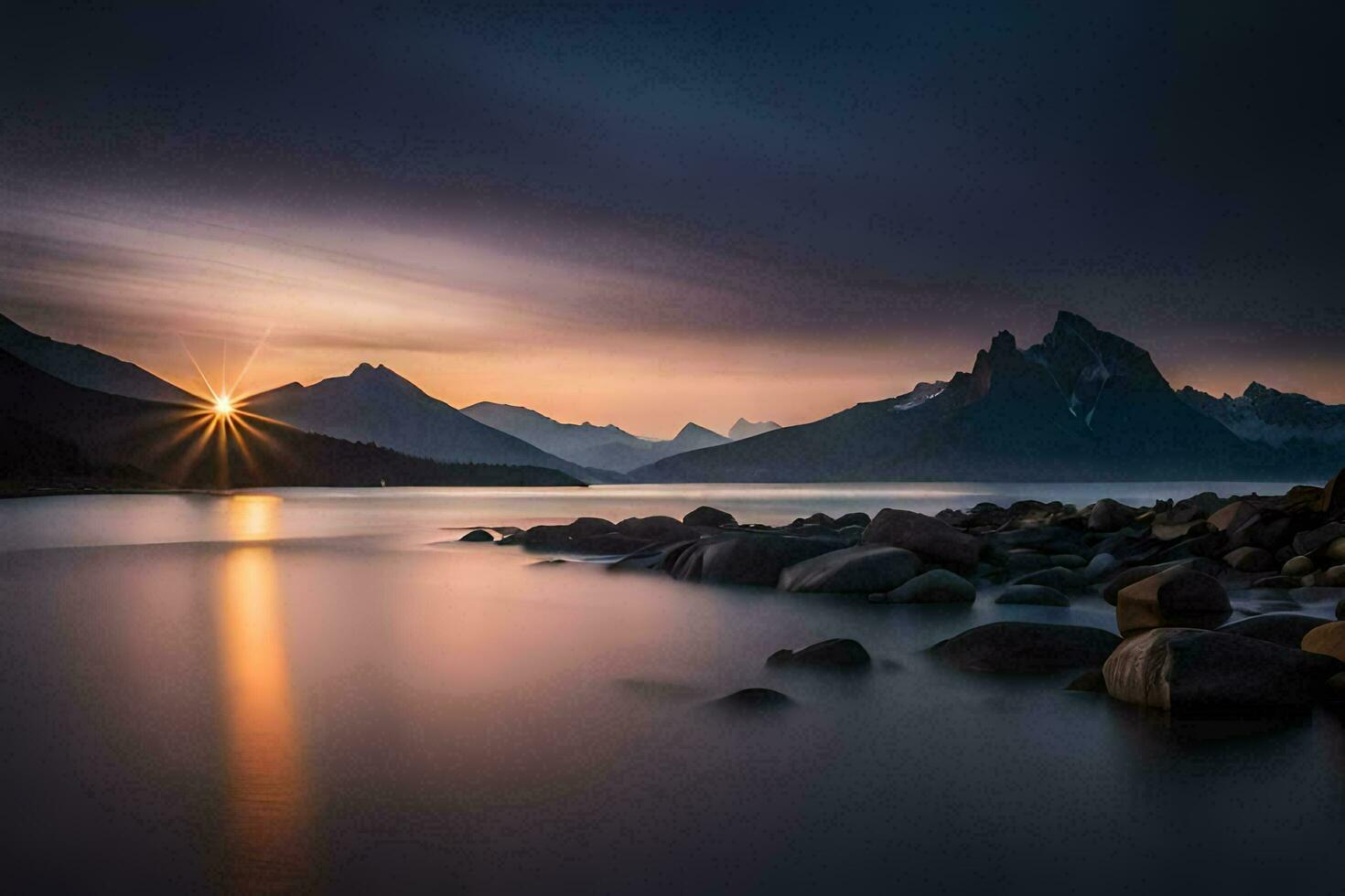 a Sol sobe sobre uma montanha alcance e uma lago. gerado por IA foto