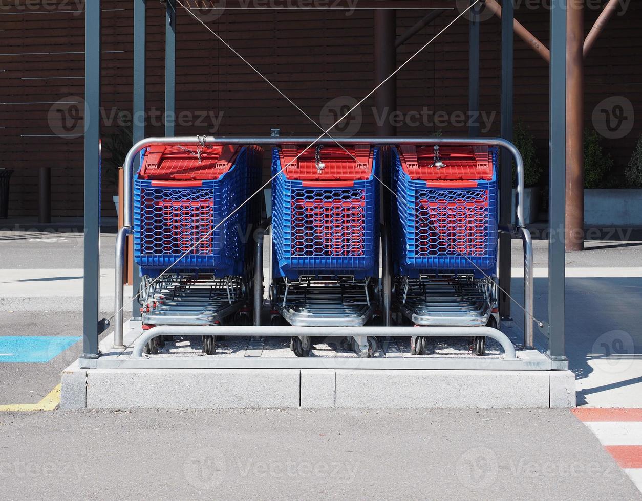 carrinhos de compras foto