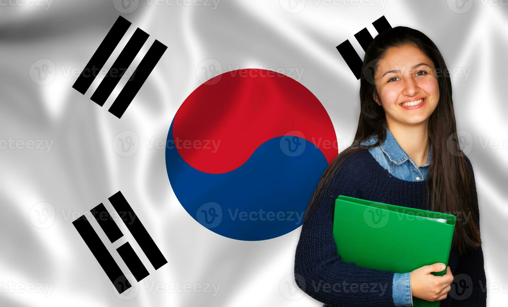adolescente aluna sorridente sobre coreano bandeira foto