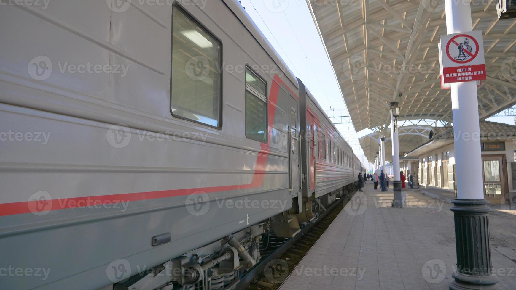 vista panorâmica da plataforma da ferrovia transiberiana na Rússia foto