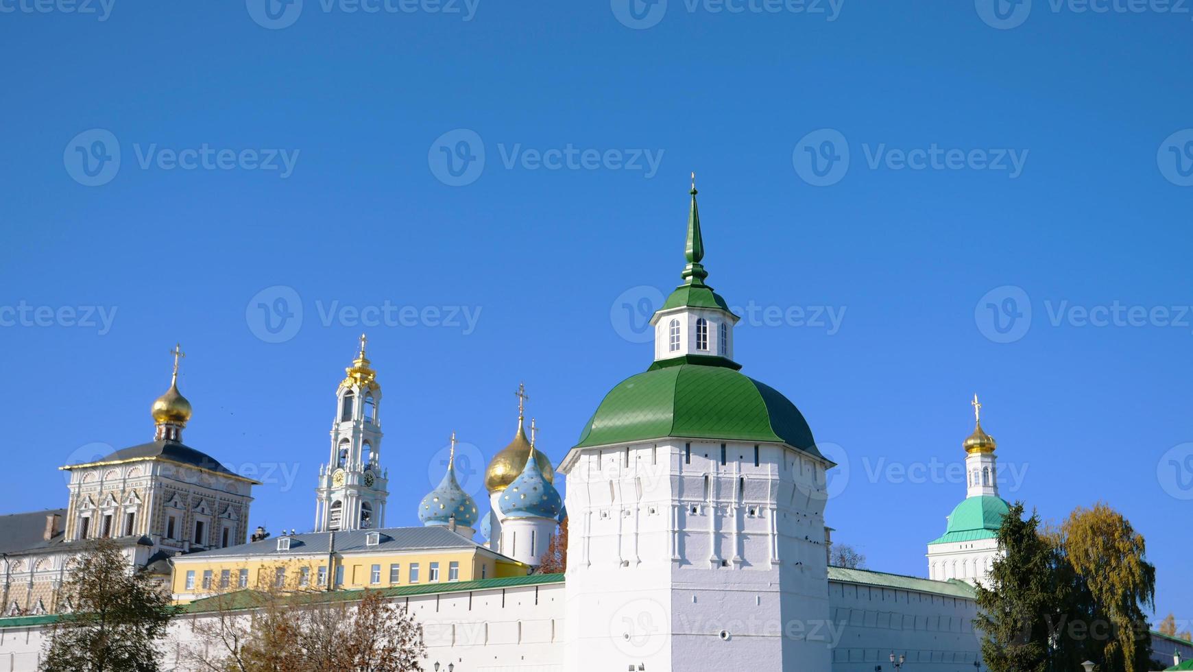 trinity sergius lavra em sergiev posad na rússia de moscou foto