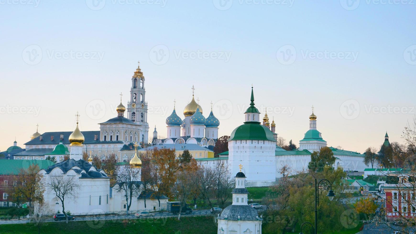 trinity sergius lavra em sergiev posad na rússia de moscou foto