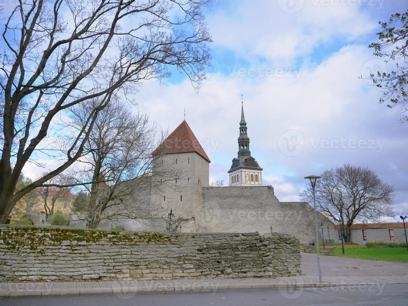 torre de artilharia de seis andares em tallinn, estônia foto