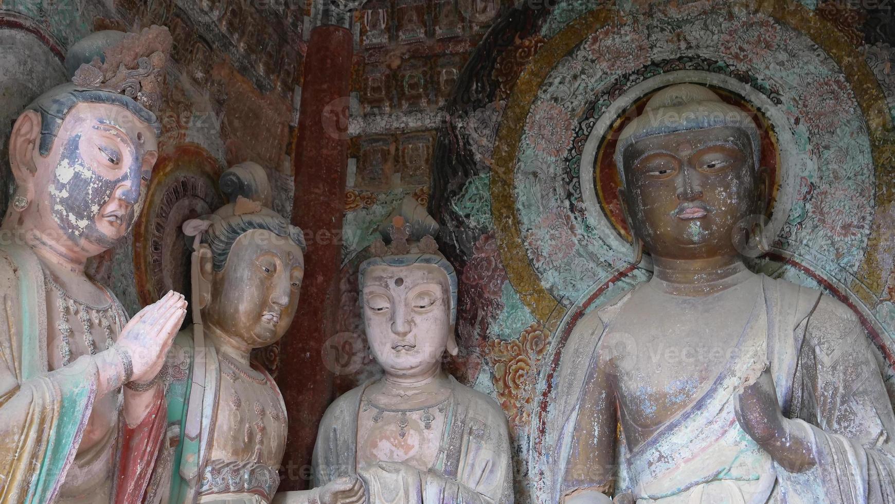 complexo de templo-caverna maijishan na cidade de tianshui, província de gansu, china. foto