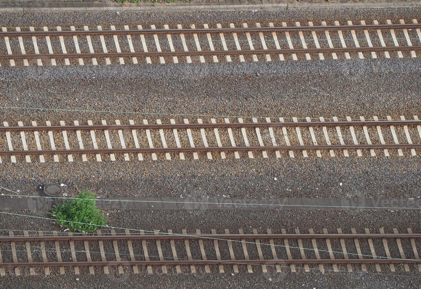 vista aérea dos trilhos da ferrovia foto