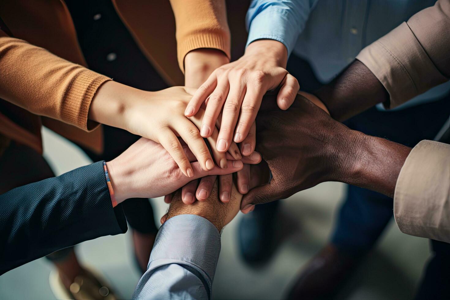 grupo do o negócio pessoas colocando seus mãos junto. trabalho em equipe conceito, grupo do diverso mãos segurando cada de outros Apoio, suporte juntos trabalho em equipe aéreo visualizar, ai gerado foto