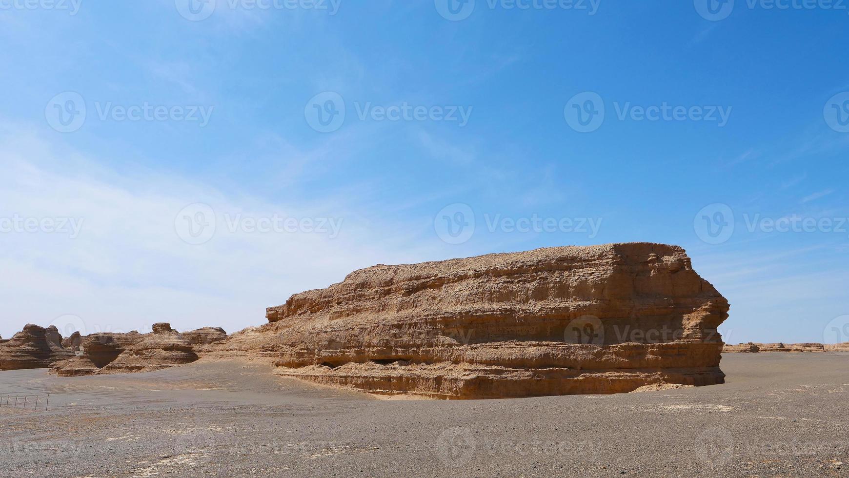 yardang geopark em dunhuang unesco geoparque global, gansu china. foto