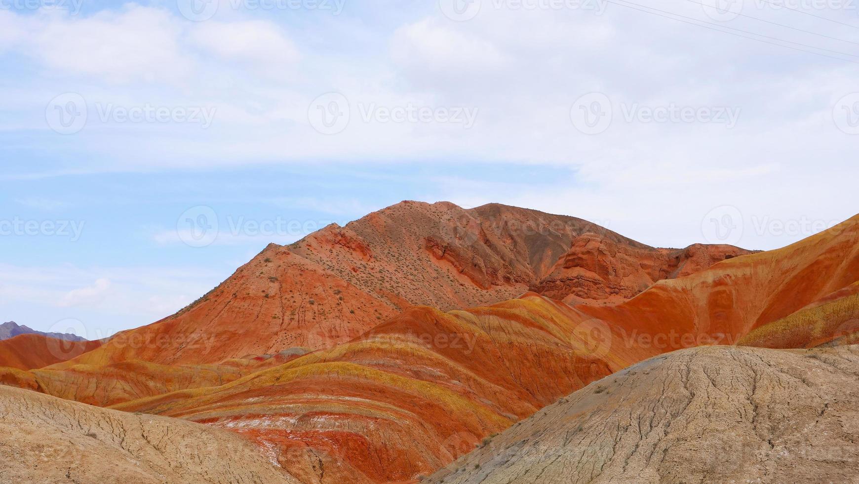 Zhangyei Danxia Landform em Gansu China. foto