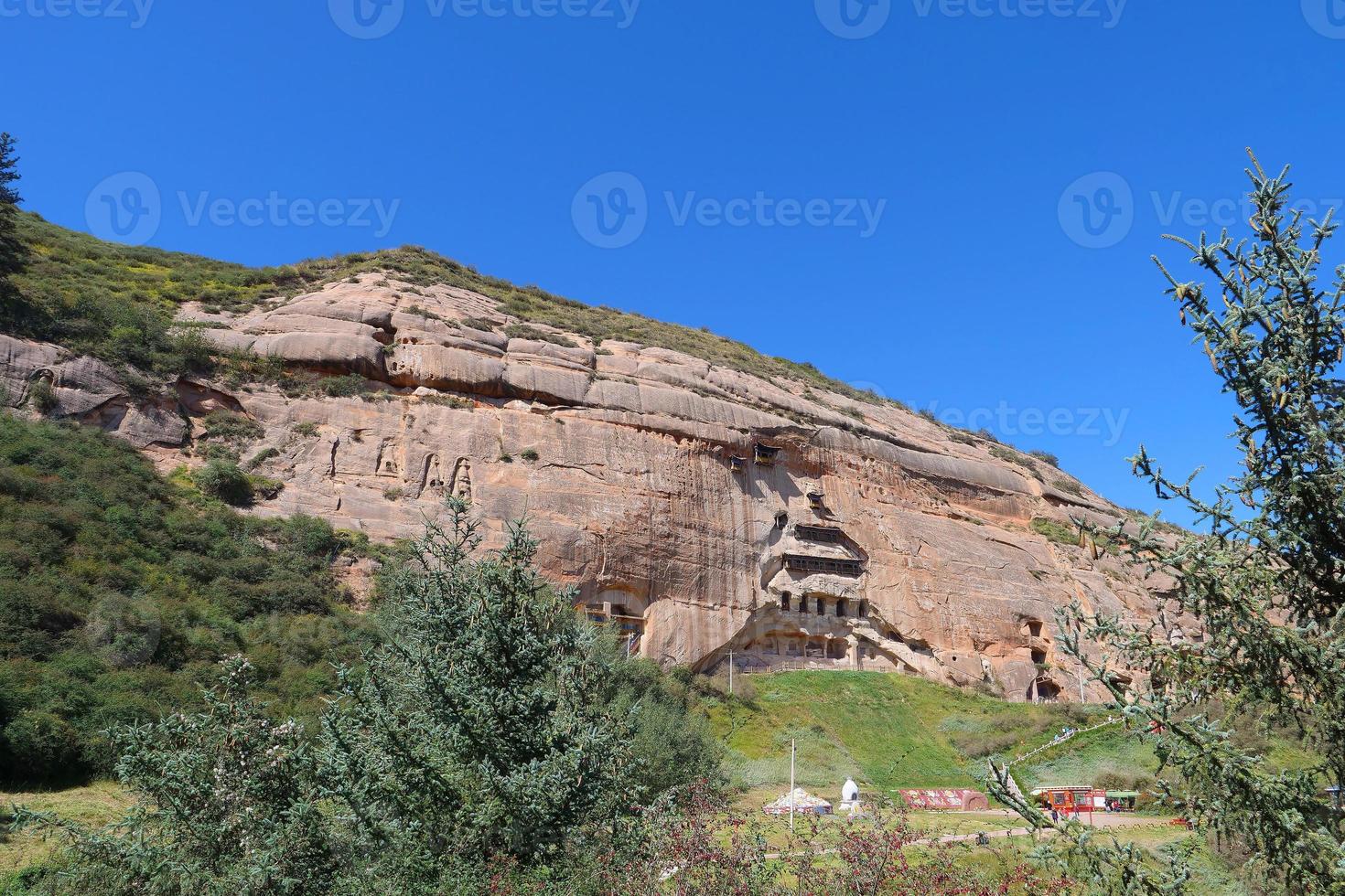 bela paisagem vista do templo mati em zhangye gansu china. foto