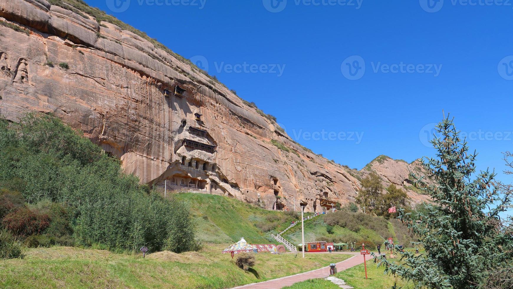 bela paisagem vista do templo mati em zhangye gansu china. foto