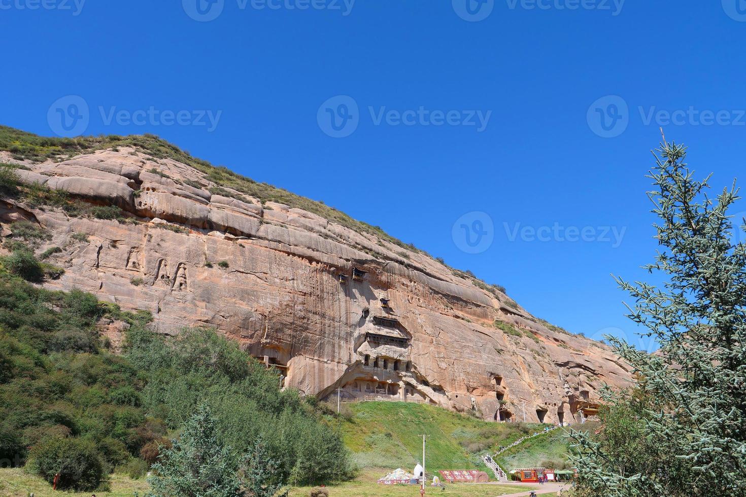 bela paisagem vista do templo mati em zhangye gansu china. foto