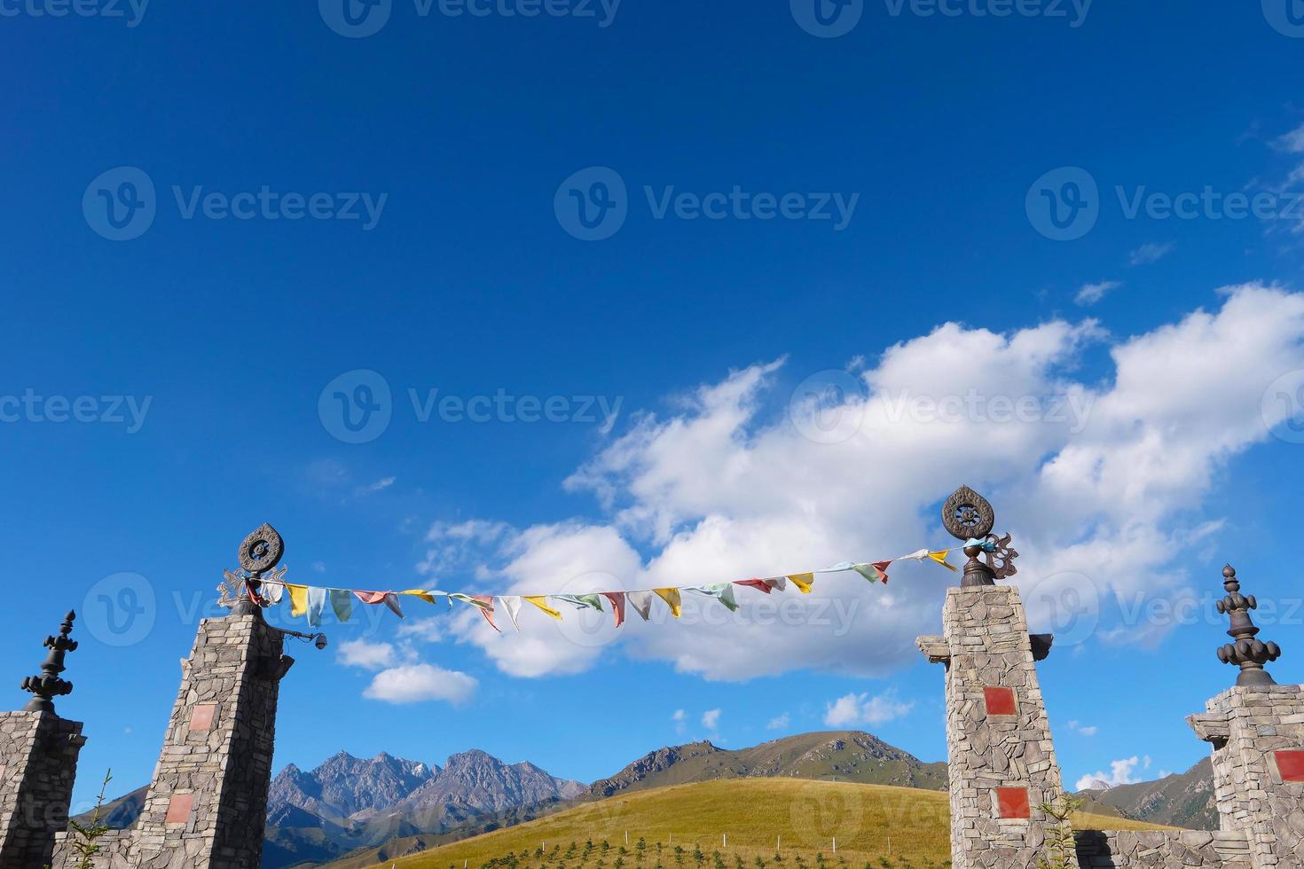 a área cênica da montanha de qilian, monte drow, na china de qinghai. foto