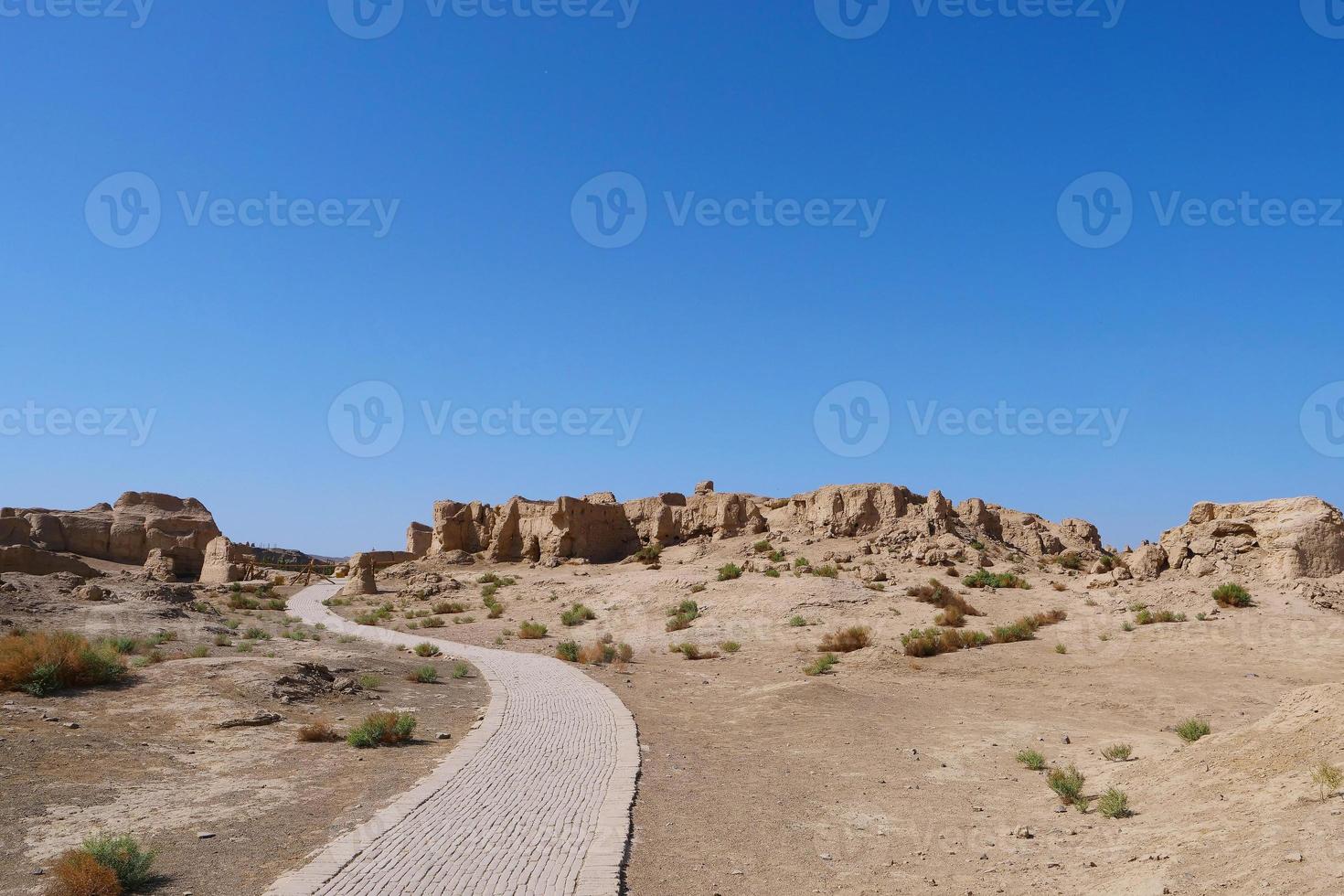 ruínas de jiaohe na província de xinjiang, china. foto