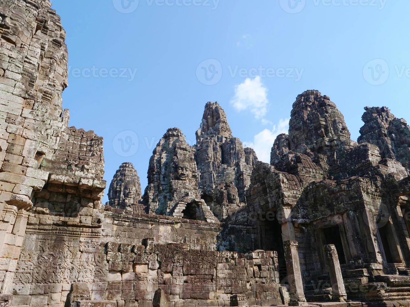 templo bayon no complexo de angkor wat, siem reap cambodia foto