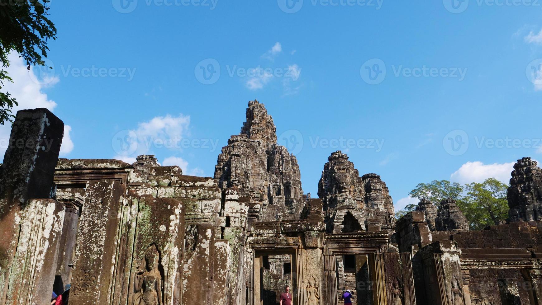 templo bayon no complexo de angkor wat, siem reap cambodia foto