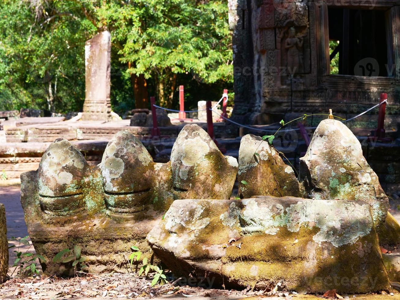 ruína de pedra em banteay kdei em siem reap, camboja foto
