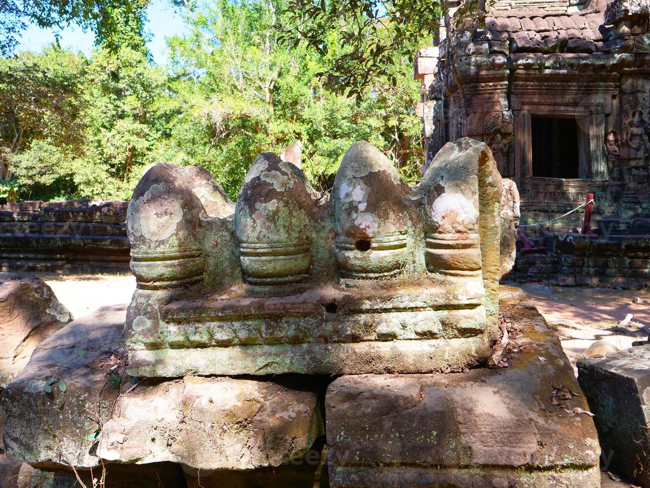 ruína de pedra em banteay kdei em siem reap, camboja foto