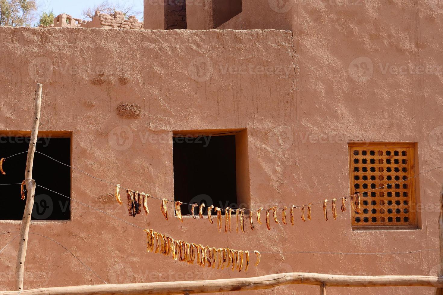 casa antiga residencial na província de xinjiang do vale da vila de tuyoq, china. foto