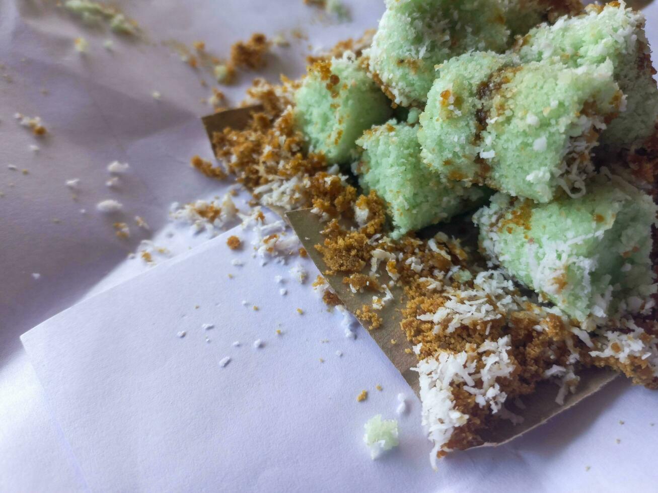 kue putu bambu é tradicional bolo a partir de Indonésia que é fez a partir de arroz farinha foto