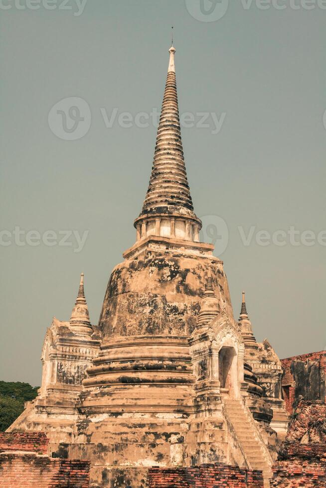 wat phrasisanpetch no parque histórico de ayutthaya, ayutthaya, tailândia. foto