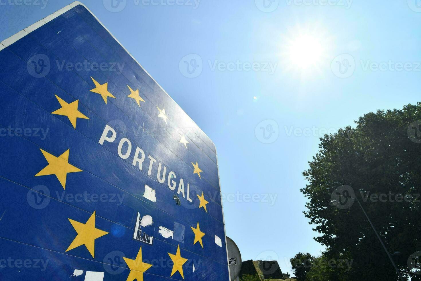 uma placa este diz portugal foto
