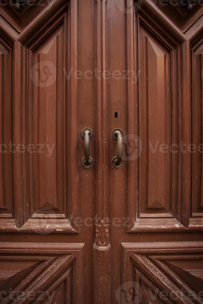 porta de madeira velha foto