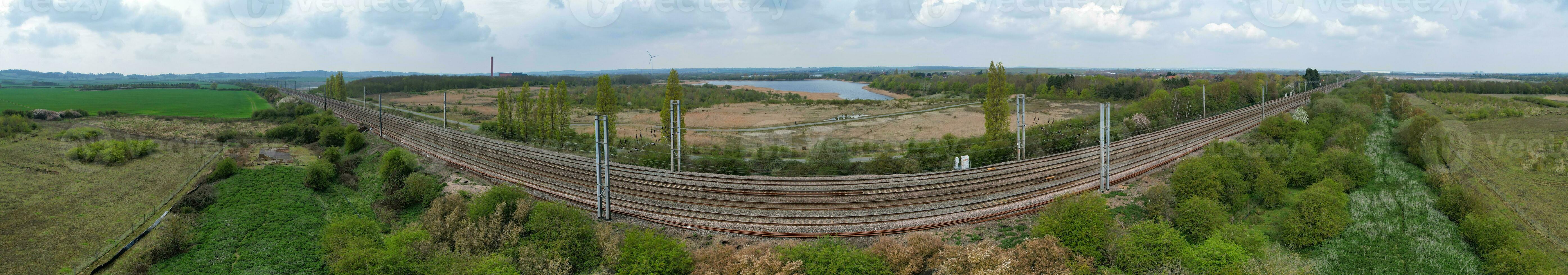 campo panorama do Inglaterra ótimo Grã-Bretanha foto