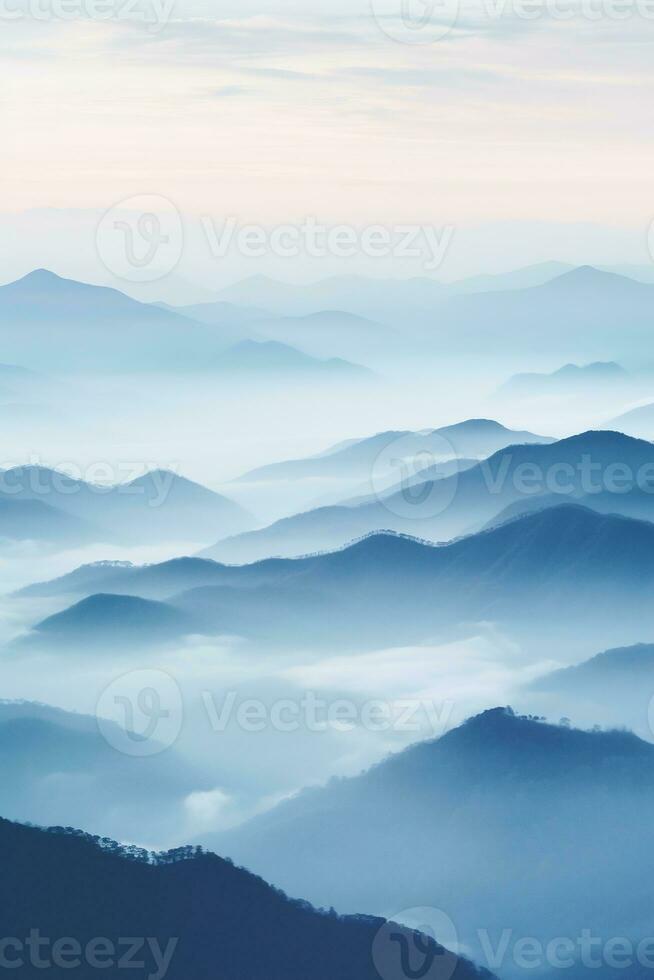 ai gerado lindo panorama do montanhas dentro nebuloso Beleza matinal dentro natureza.ai gerado foto