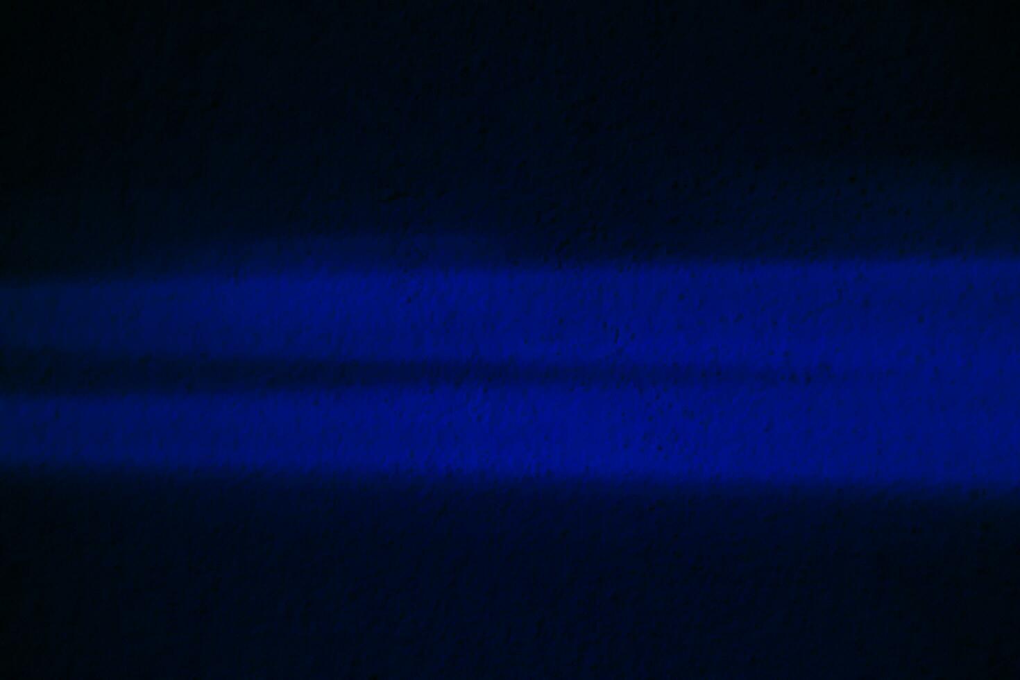 fundo gradiente Preto e luz azul sobreposição abstrato fundo preto, noite, escuro, noite, com espaço para texto, para uma fundo textura. foto