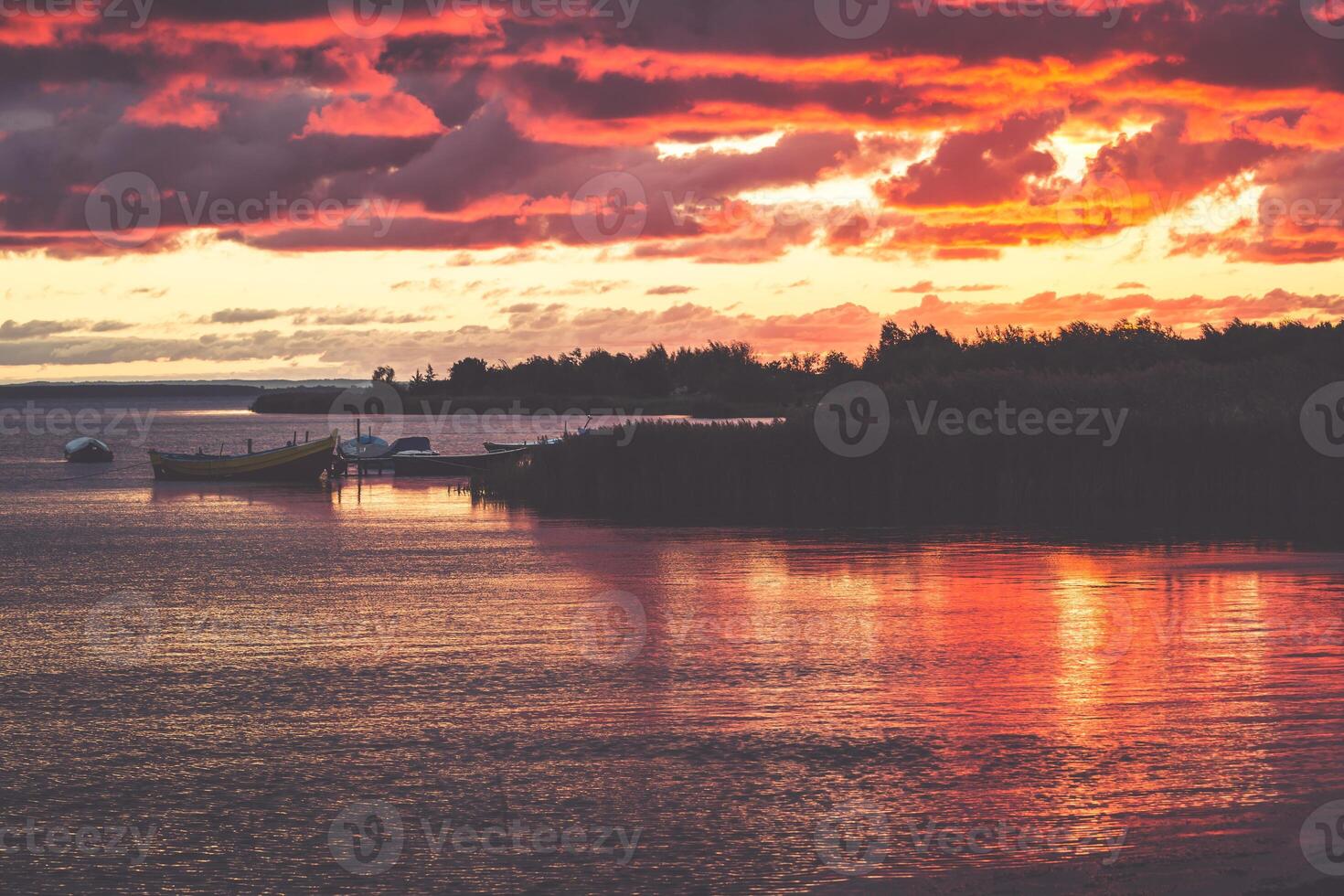 pôr do sol em a baía do disco foto