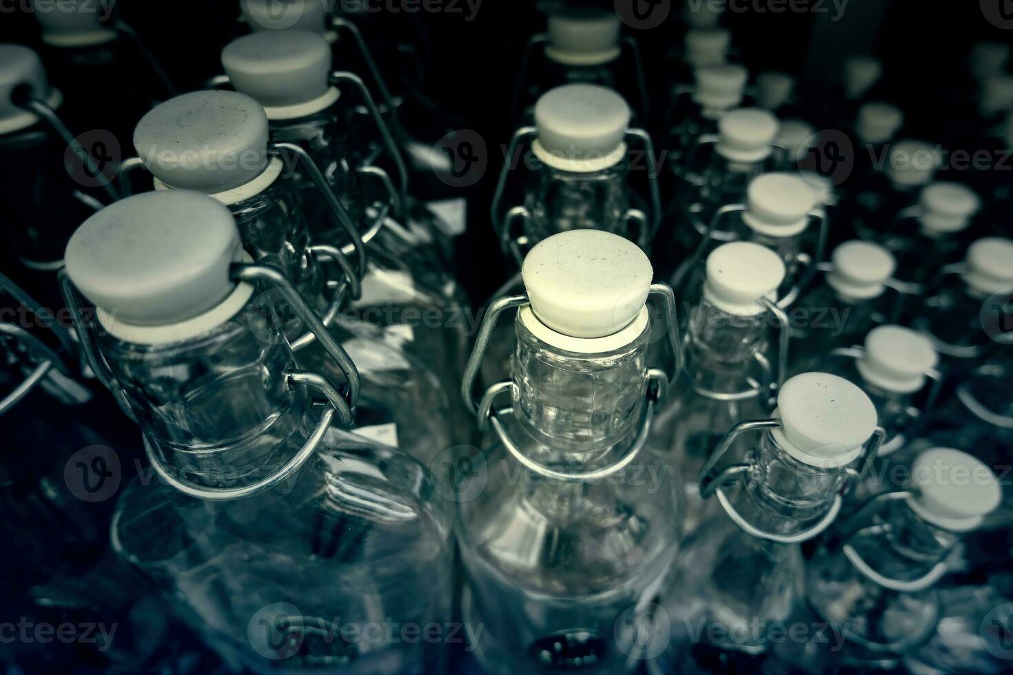 Lourdes água garrafas foto
