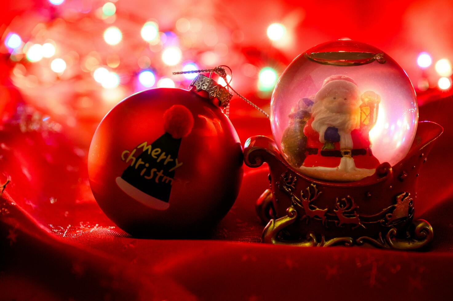 decorativo Natal fundo com suspensão bugiganga foto