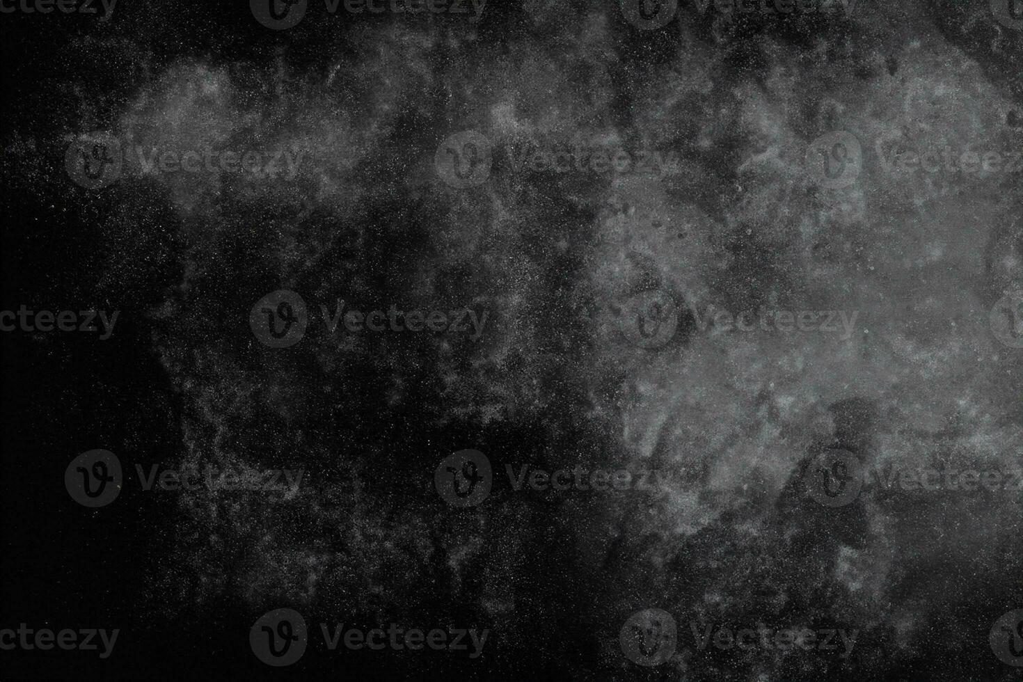 cinzento e Preto poeira sobreposição partícula abstrato grunge textura e textura efeito isolado em Preto. foto