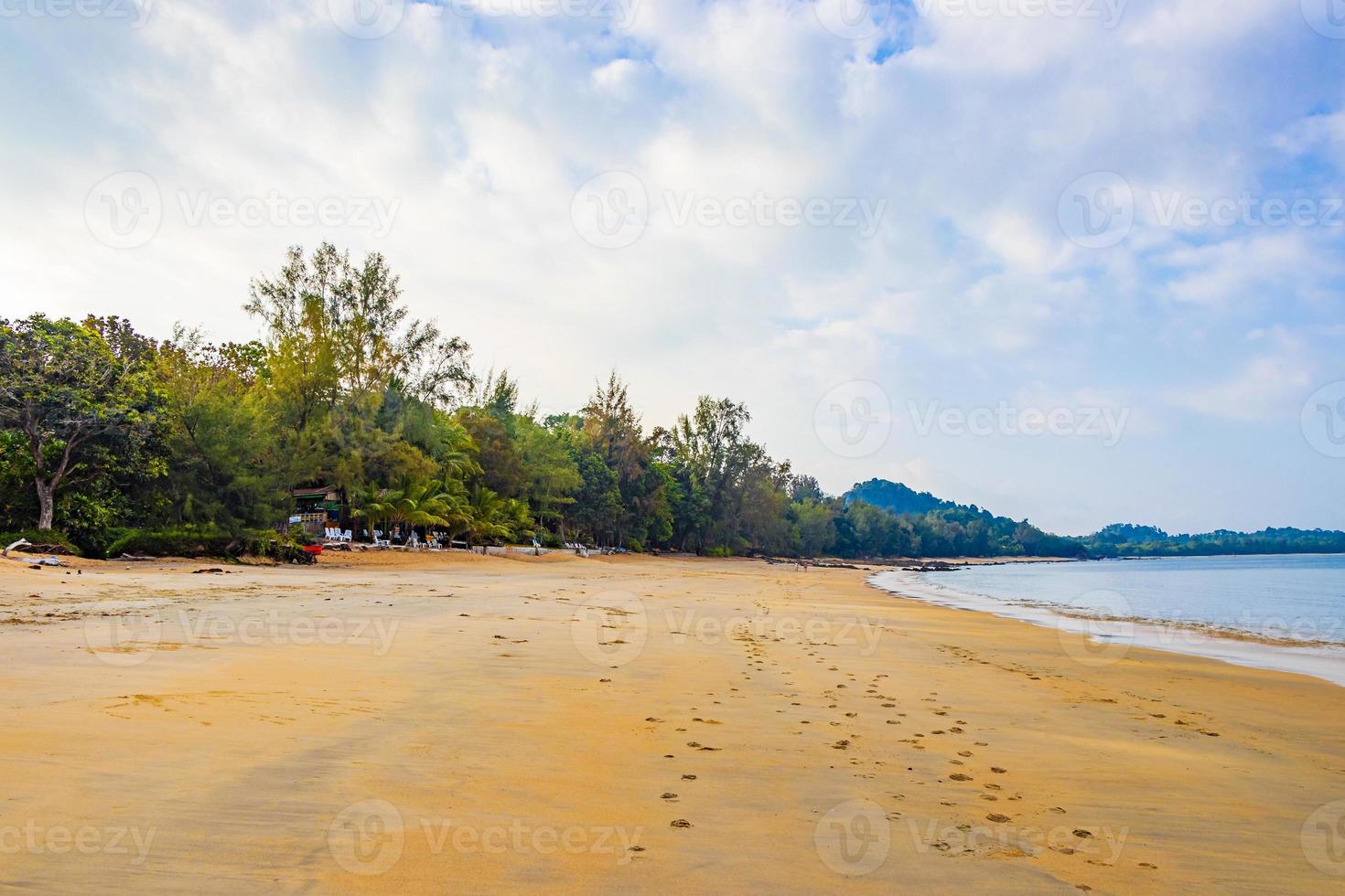 ilha paraíso tropical koh phayam, tailândia foto