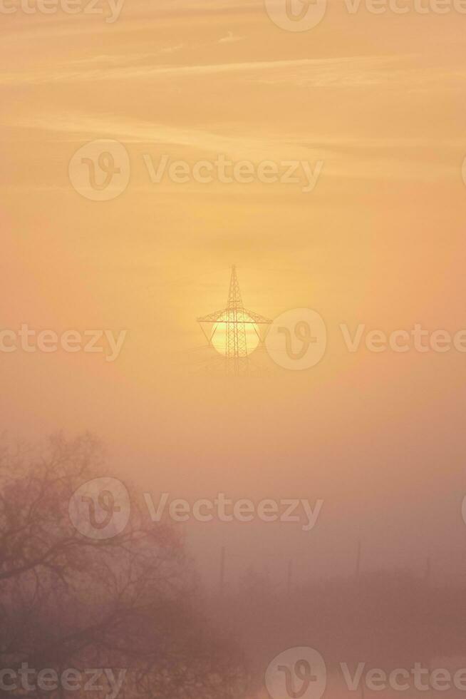 poder linha pólo com Aumentar Sol foto