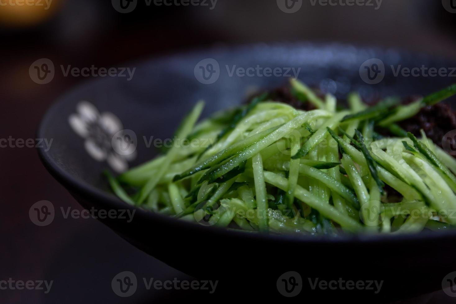 lanches tradicionais chineses, macarrão chongqing foto