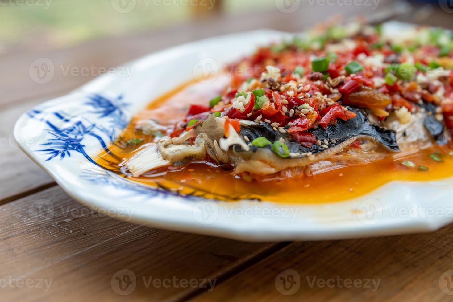 deliciosos pratos tradicionais chineses fritos foto