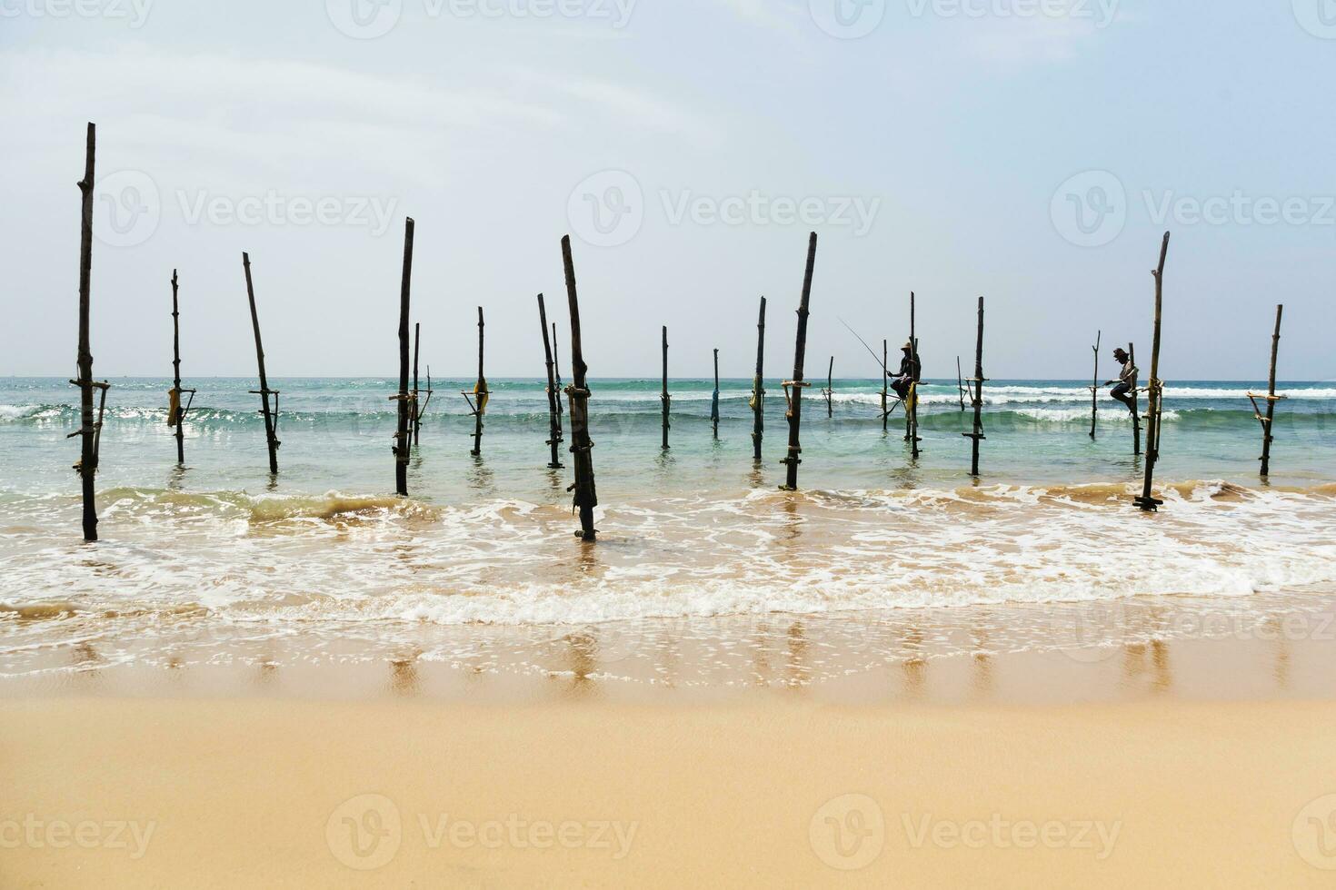 palafita pescadores pescaria às sri lanka. foto