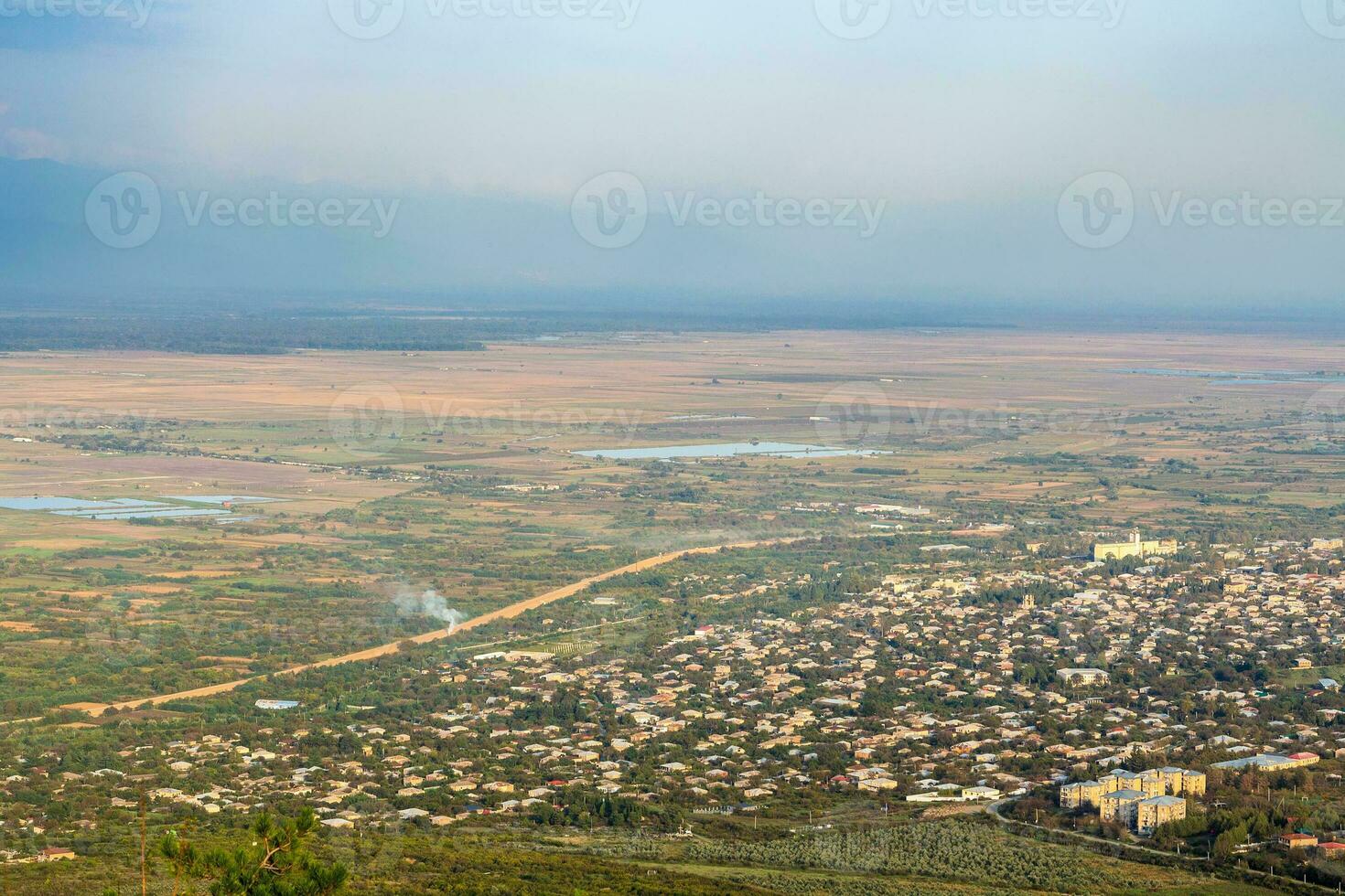 Visão alazan vale dentro kakheti às outono crepúsculo foto