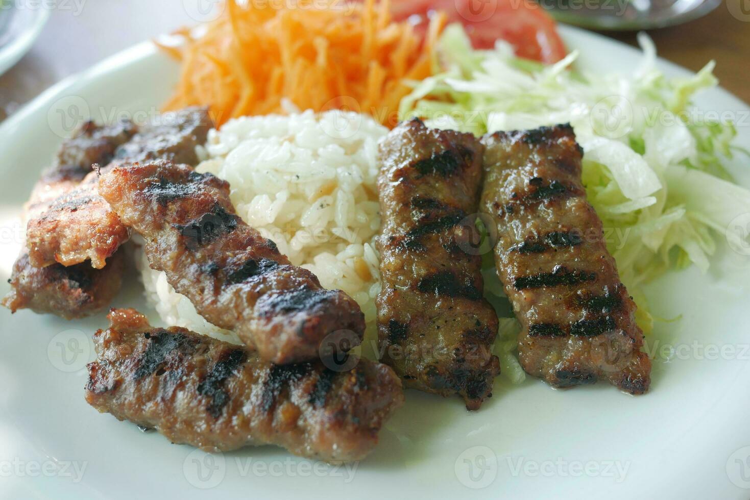 tradicional turco cozinha almôndega Akhisar kofte foto