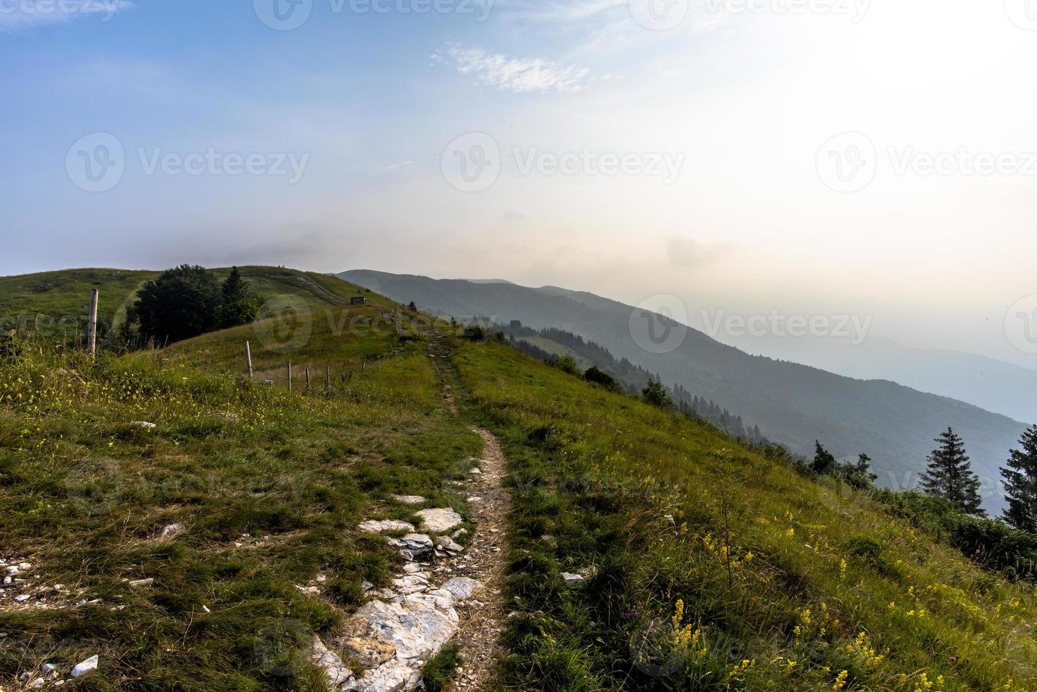 2021 07 23 caminho de revine lago no cume foto