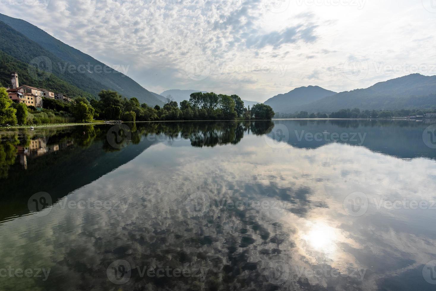 2021 07 25 revine lago margens do lago 2 foto