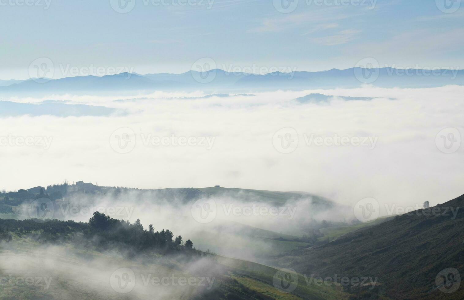 por aí a toscana colinas foto