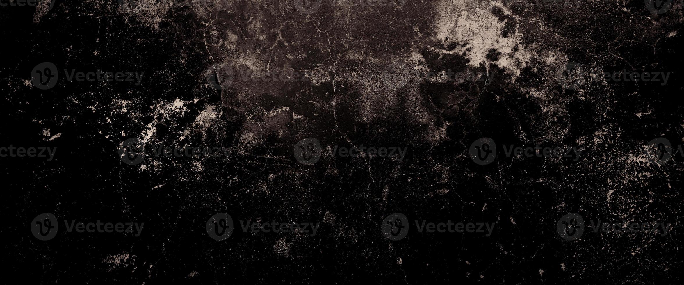 paredes escuras assustadoras, textura de cimento preto ligeiramente claro para o fundo foto
