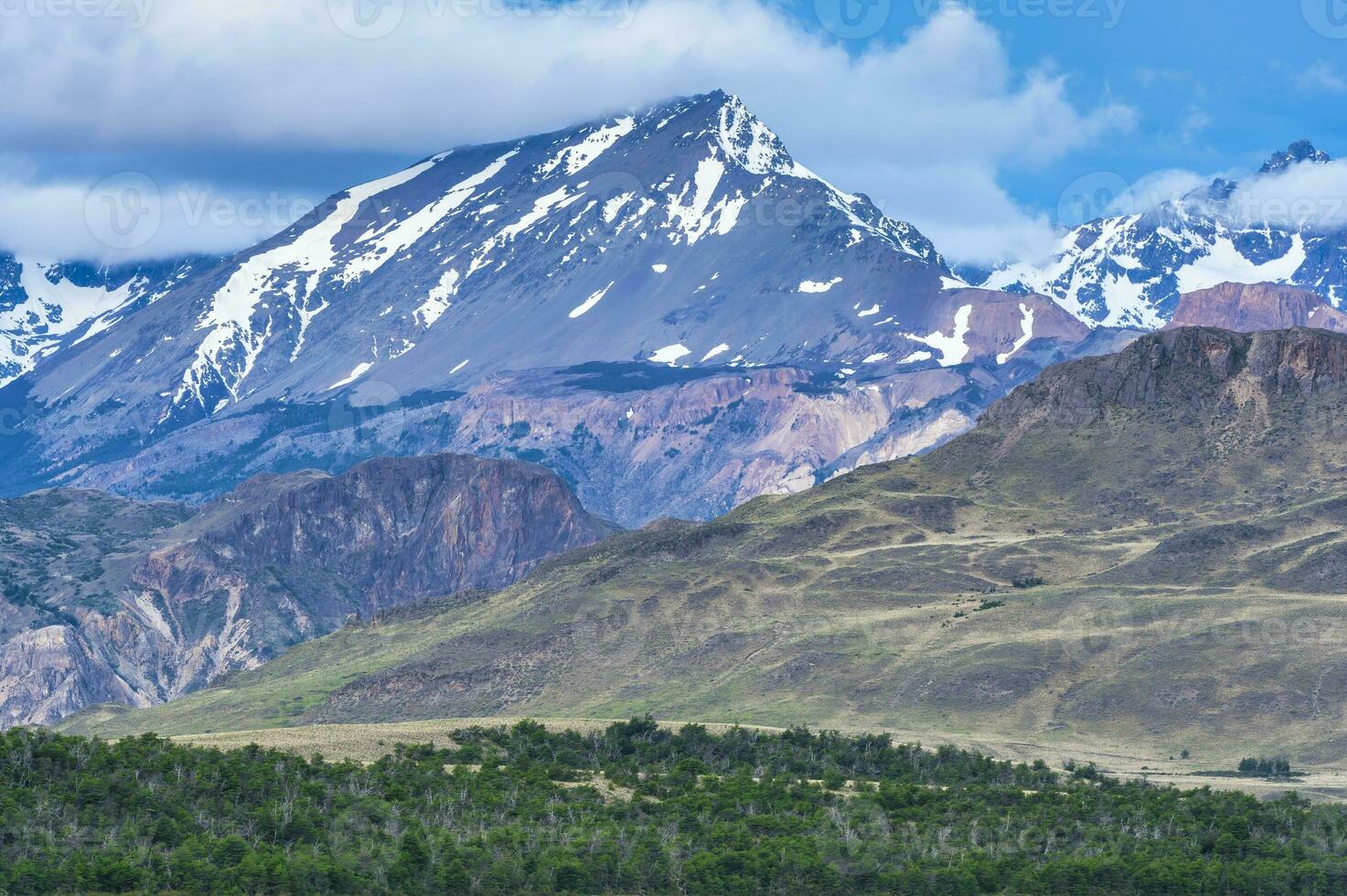 paisagem montanhosa, patagônia nacional parque, chacabuco vale perto Cochrane, aysen região, Patagônia, Chile foto